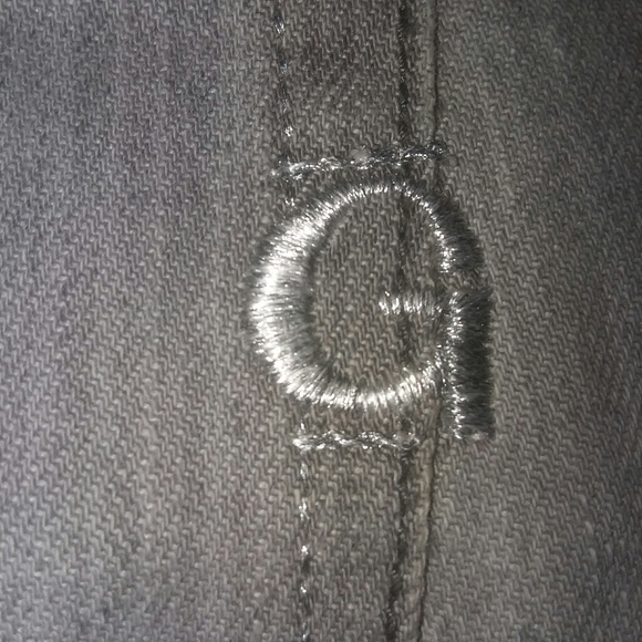 Guess Jeans - Picture 2 of 8